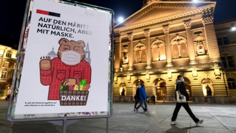 Einkaufsstraße in Bern (Bild: Fabrice COFFRINI / AFP)