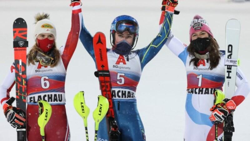 Katharina Liensberger, Mikaela Shiffrin und Wendy Holdener (Bild: GEPA)