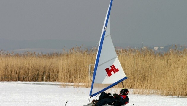 Sportler müssen sich noch gedulden. Das Eis am Neusiedler See ist noch nicht dick genug. (Bild: KLEMENS GROH)
