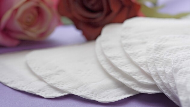 Slipeinlagen sind von der Mehrwertsteuersenkung auf Menstruationsprodukte ausgenommen. (Bild: stock.adobe.com)