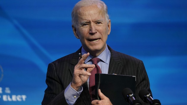 Der designierte US-Präsident Joe Biden soll Corona-Hilfen in der Höhe von 1,9 Billionen Dollar planen. (Bild: AP)