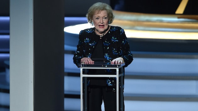 Betty White 2018 bei den Emmy Awards (Bild: AFP)