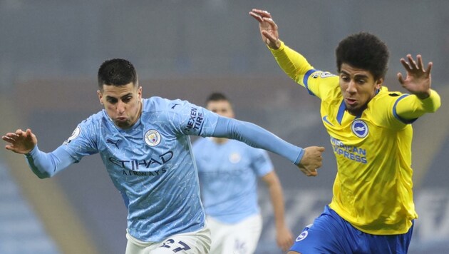 Vergangene Woche spielte Bernardo noch gegen Manchester City (Cancelo, li.) (Bild: Clive Brunskill / POOL)