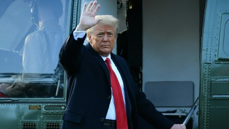 Donald Trump kurz vor seinem Abflug aus dem Weißen Haus. (Bild: AFP)