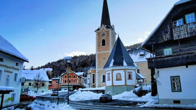 St. Martin ist eine der vier Pfarrkirchen in Himmelberg. Viele Einwohner sind Protestanten. (Bild: Natalie Victoria Lev)