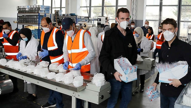 Aventrium-Geschäftsführer Dominik Holzner und sein Team arbeiten derzeit rund um die Uhr. (Bild: Christian Jauschowetz)