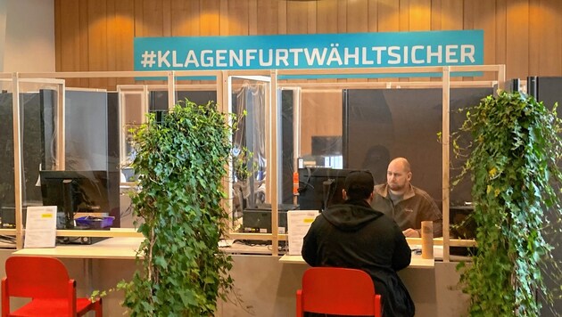 Klagenfurt wählt sicher. Der Ansturm auf Wahlkarten ist heuer groß. (Bild: Tragner Christian)
