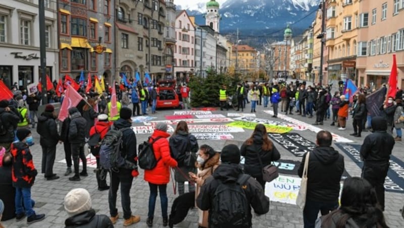 Laut Innenministerium kamen 600 Personen zu der Demonstration. (Bild: LIEBL Daniel)