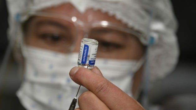 In Russland wurden bislang erst drei Prozent der Bevölkerung gegen das Coronavirus immunisiert. (Bild: AFP)