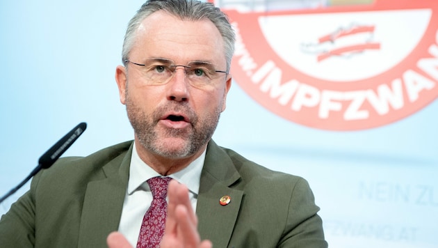 FPÖ-Chef Norbert Hofer (Bild: APA/ROLAND SCHLAGER)