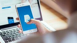 Das deutsche Kartellamt untersucht, ob PayPal seine marktbeherrschende Stellung ausnutzt. (Bild: ©sitthiphong - stock.adobe.com)