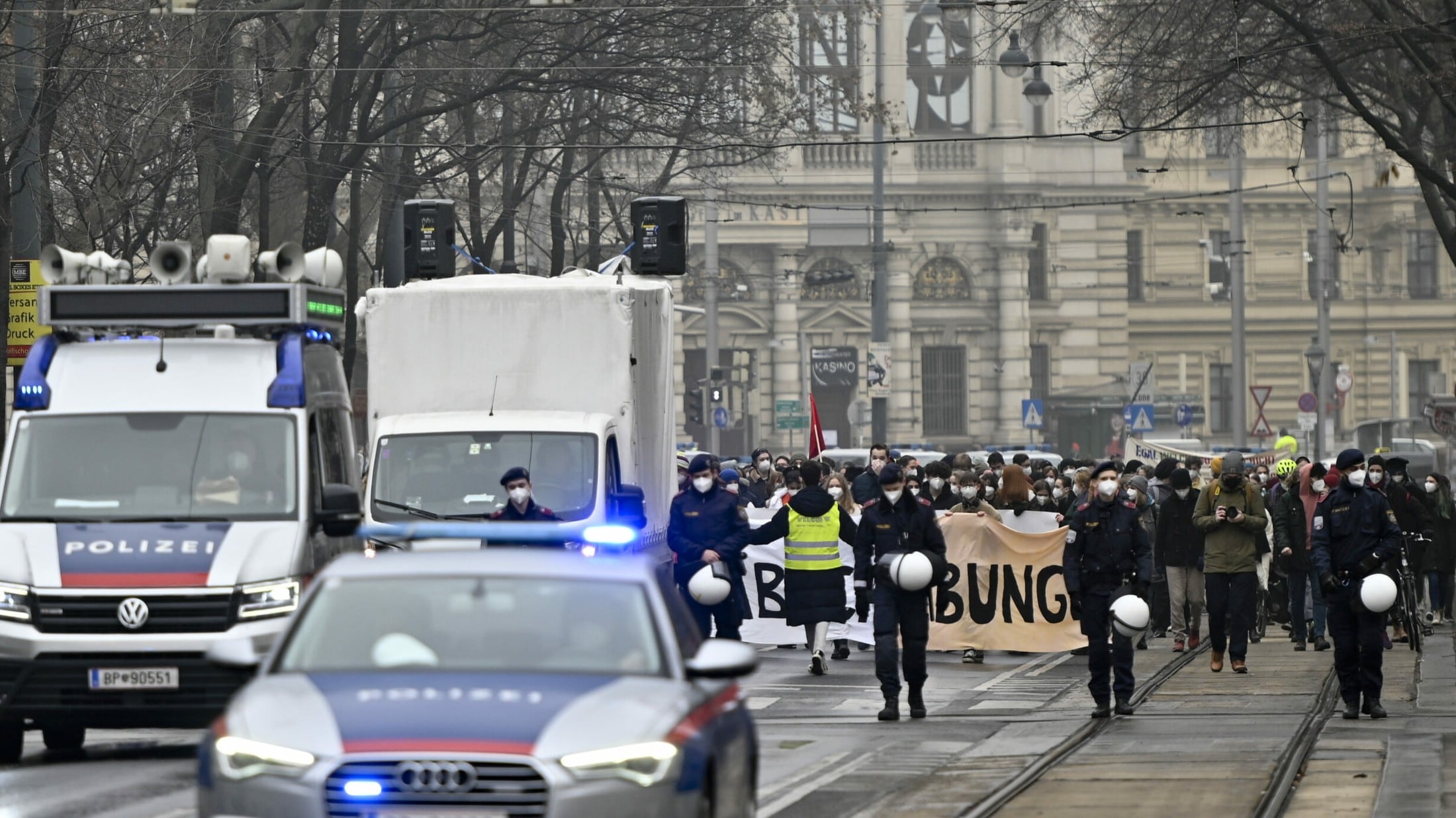 Friedlicher Aufruf - Rund 400 Teilnehmer Bei Demo Gegen Abschiebungen ...