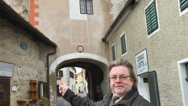 Stadtchef Johann Riesenhuber will den Tor-Kauf besprechen (Bild: Semrad Gregor)