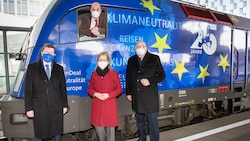 Klimaschutzministerin Leonore Gewessler bei der EU-Lok-Taufe anlässlich des „Europäischen Jahrs der Schiene“ (Bild: Vertretung der Europäischen Kommission in Österreich/APA-Fotoservice/Juhasz)
