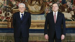Italiens Präsident Sergio Mattarella und der "Noch"- Premier Mario Draghi (Bild: AP)