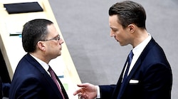 ÖVP-Klubobmann August Wöginger mit Finanzminister Gernot Blümel (Archivbild) (Bild: APA/Robert Jäger)