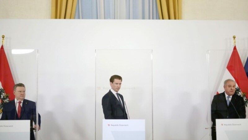 Der Wiener Bürgermeister Michael Ludwig (SPÖ), Bundeskanzler Sebastian Kurz (ÖVP) und der steirische Landeshauptmann Hermann Schützenhöfer (ÖVP) (Bild: APA/GEORG HOCHMUTH)