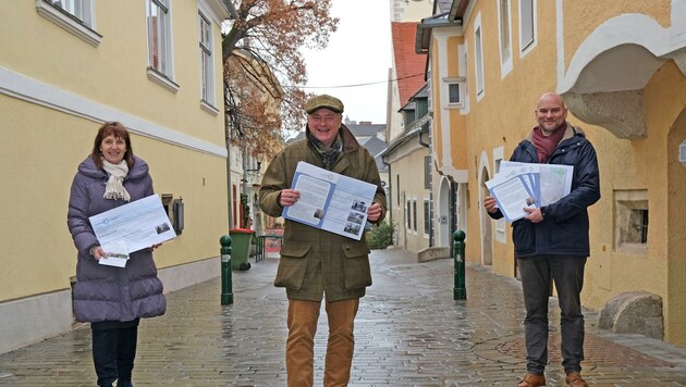 Wollen Fußgänger den Weg in Mödling ebnen: Drechsler, Hintner und Praschak (v. links) (Bild: Honorar)