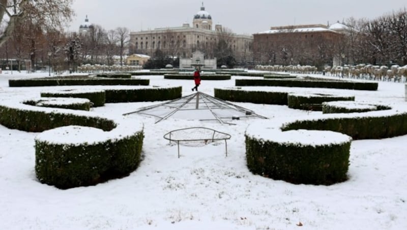 Das leicht eingeschneite Wien am Dienstag (Bild: AP)