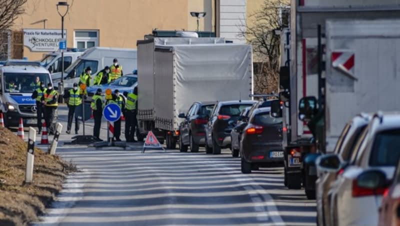 Auch die Einschränkung des Lkw-Verkehrs sei fragwürdig. (Bild: Hubert Berger)