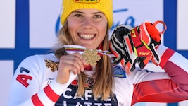 Katharina Liensberger mit WM-Gold 2021 (Bild: Copyright 2021 The Associated Press. All rights reserved)