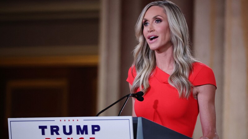 Lara Trump ist die Ehefrau von Eric Trump, des zweitältesten Sohnes des ehemaligen US-Präsidenten. (Bild: APA/GETTY IMAGES/CHIP SOMODEVILLA)