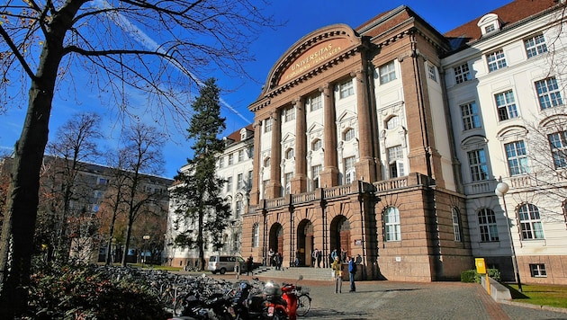 Die Universität Innsbruck (Bild: Christof Birbaumer)
