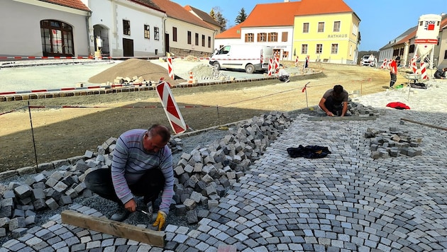 Die Bauarbeiten am Hauptplatz schreiten zügig voran. (Bild: Franz Weber)