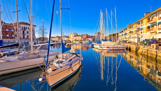 Der zauberhafte Hafen der Stadt Grado ist bei Touristen sehr beliebt. (Bild: xbrchx/ tock.adobe.com)