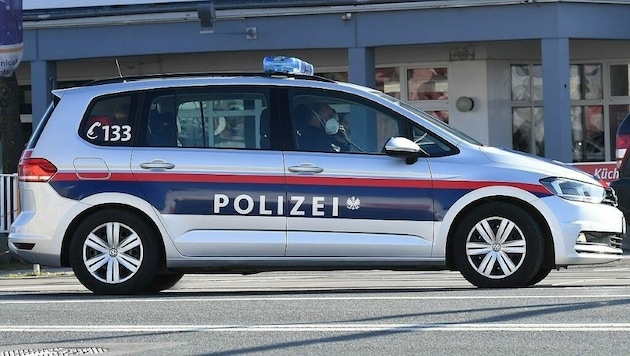 Die Polizei rückte an (Symbolbild). (Bild: P. Huber)