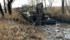 Der „Amphi-Cat“ im Einsatz in Winden am See (Bild: Winden am See)