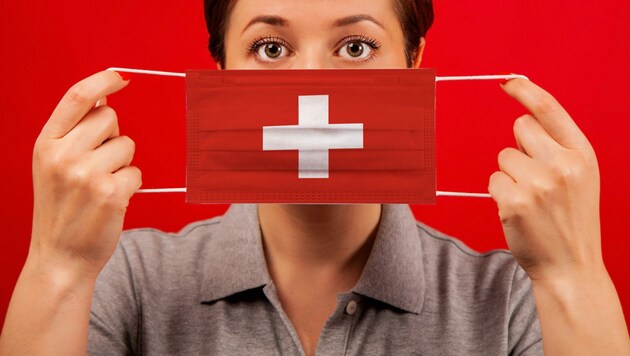 Wer ab heute in die Schweiz will, muss getestet sein - selbst wenn er oder sie geimpft ist. Es gibt aber Ausnahmen. (Bild: stock.adobe.com)