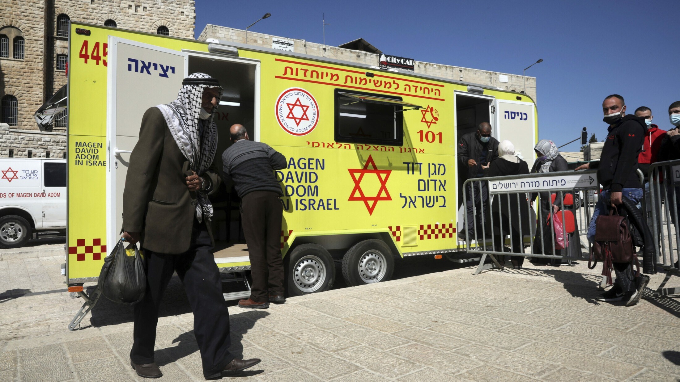 Im Impfen Weit Voraus - Wettlauf In Der Pandemie: So Besiegt Israel ...