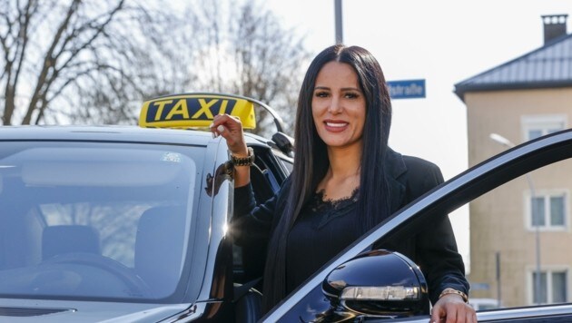 Taxi-Unternehmerin Sema Zengin wartet seit Monaten auf die Bearbeitung ihres Antrags auf Entschädigung nach dem Epidemiegesetz. (Bild: Tschepp Markus)