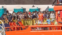 Vor der kanarischen Küste aufgegriffene Migranten (Bild: AFP)