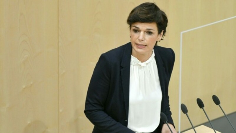 Die SPÖ legte am Montag zahlreiche Vorschläge vor, wie die Situation der Frauen in Österreich aus ihrer Sicht verbessert werden könnte. (Bild: APA/Herbert Neubauer)