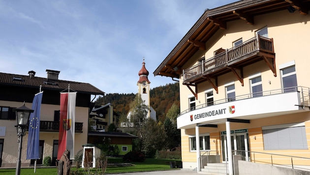 Auch in Unken im Pinzgau werden die Über-65-Jährigen vorzeitig geimpft. (Bild: Roland Hölzl)