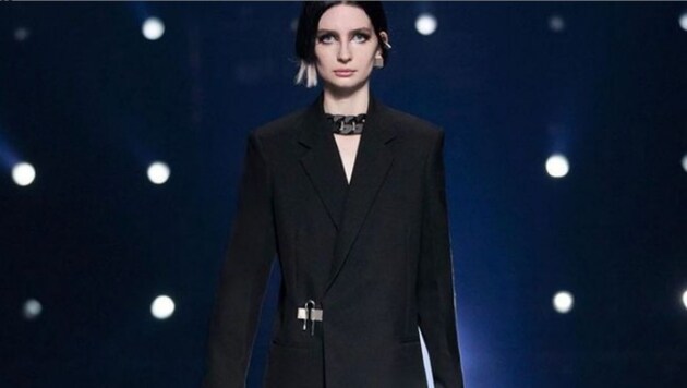 Meadow Walker durfte die Givenchy-Show in Paris eröffnen. (Bild: instagram.com/meadowwalker)