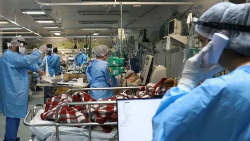 Zunehmend werden in Brasilien Medikamente zur Behandlung von Covid-Patienten knapp. (Bild: AFP)