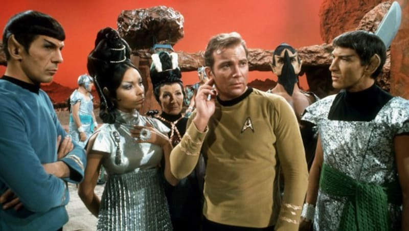 „Star Trek“ Amok Time: Leonard Nimoy, Arlene Martel, Celia Lovsky, William Shatner, Lawrence Montaigne. (Bild: mptv / picturedesk.com)