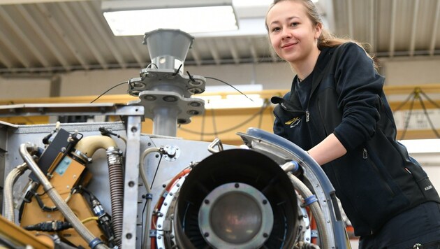 30 Techniker, darunter vier Frauen, sorgen dafür, dass die modernen Helikopter jederzeit einsatzbereit sind. (Bild: Huber Patrick)