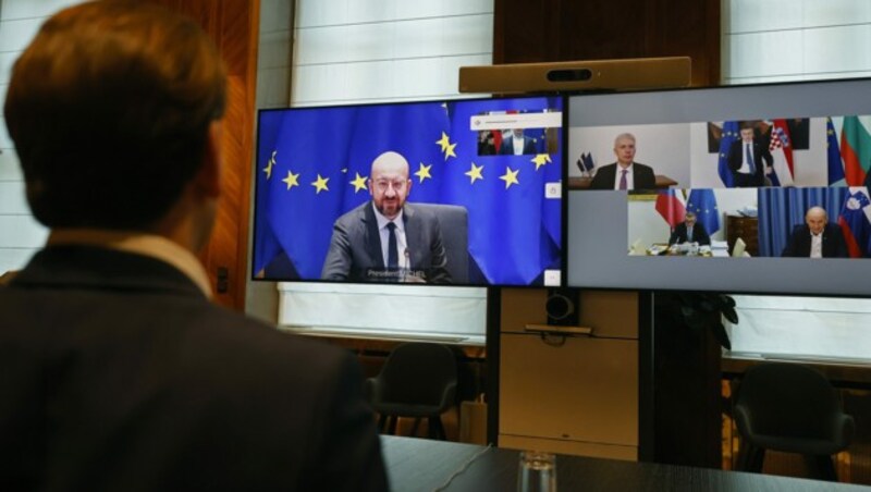 Bundeskanzler Kurz während einer Videokonferenz zwischen EU-Ratspräsident Charles Michel und mehreren Regierungschefs (Bild: Bundeskanzleramt/Dragan Tatic)