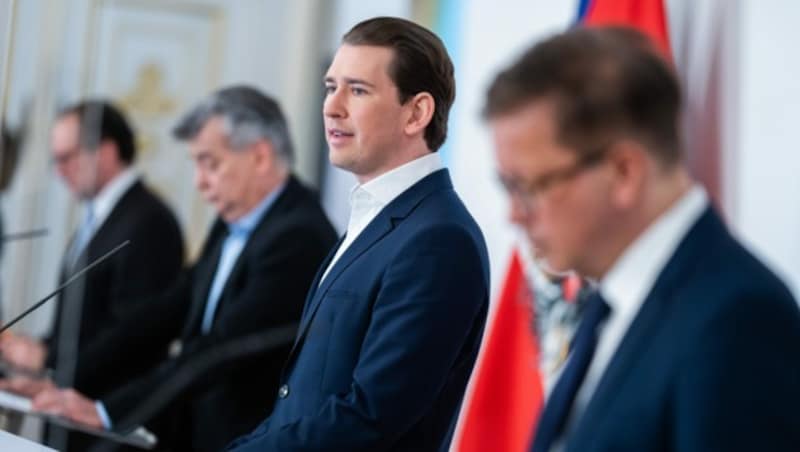 Bundeskanzler Sebastian Kurz (ÖVP): "Wir wollen nicht auf die EU warten und setzen einen österreichischen Schritt." (Bild: APA/GEORG HOCHMUTH)