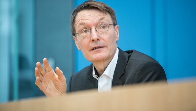 Deutschlands Gesundheitsminister Karl Lauterbach (SPD) (Bild: AFP)