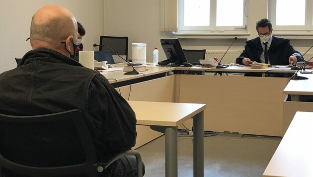Der Pleitegraf wurde beim Prozess in Wels bedingt verurteilt (Bild: Markus Schütz)