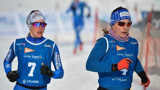 Romana Slavinec (rechts) (Bild: World Triathlon/Schmid)