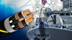 Russland soll mit nuklearbetriebenen U-Booten Unterseekabel ausspionieren. (Bild: submarinecablemap.com, stock.adobe.com, krone.at-Grafik)