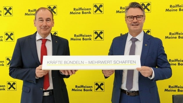 Generaldirektor Martin Schaller und Marktvorstand Rainer Stelzer (Bild: Christian Jauschowetz)