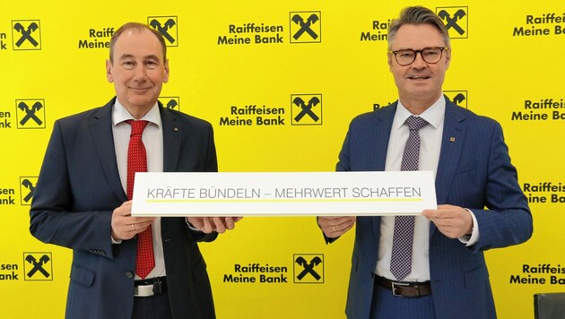 Generaldirektor Martin Schaller und Marktvorstand Rainer Stelzer (Bild: Christian Jauschowetz)