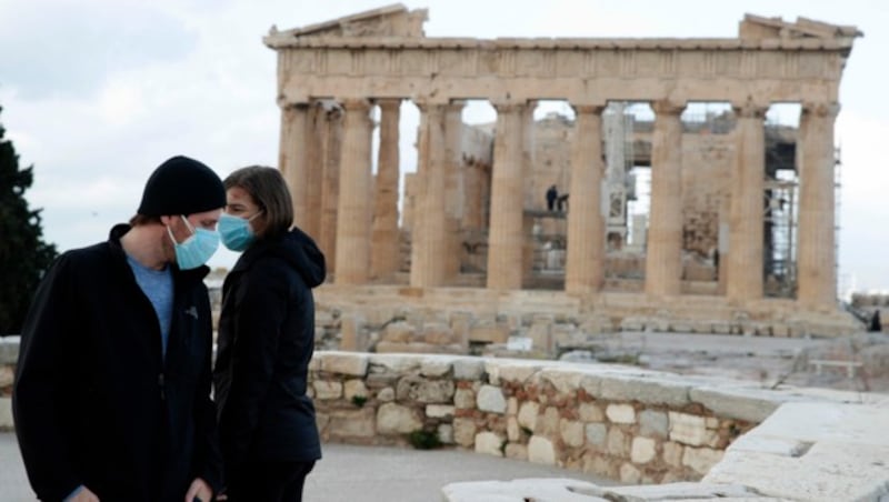 Griechenland hat seine antiken Stätten wie die Akropolis wieder geöffnet, man hofft auf den Sommertourismus. (Bild: AP)